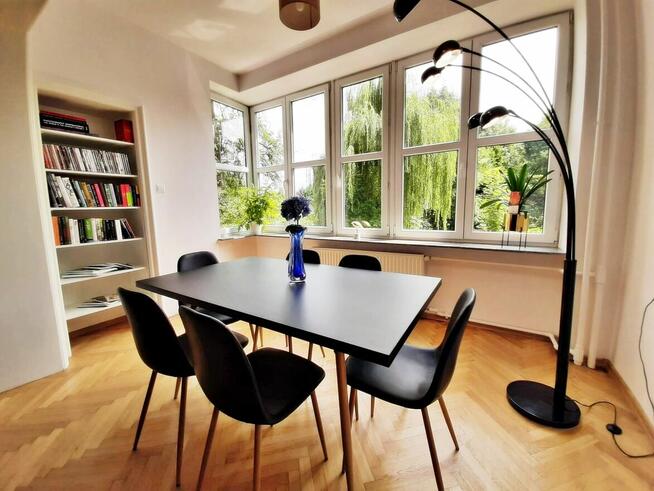 Mieszkanie w kamienicy art deco z miejscem postojowym