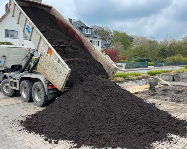 CZARNOZIEM CZYSTA ZIEMIA OGRODOWA siana Koparka humus