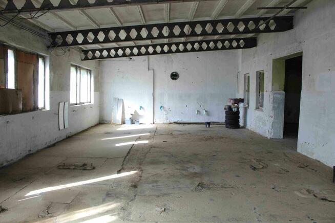 Sprzedam budynek do zaadoptowania na dom