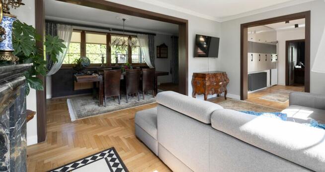 Dom pod lasem z możliwoscią 2 niezal. mieszkań 225m2