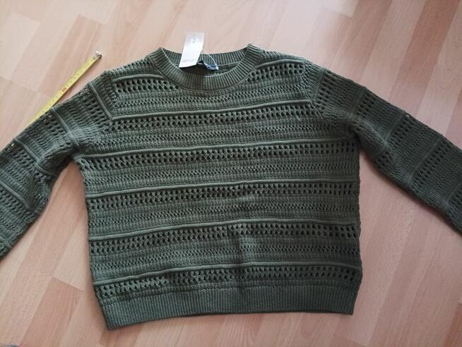 Spódnica spodnie sweter damski jedne z metkami