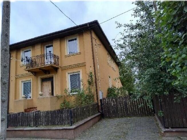 Syndyk sprzeda dom wraz z gruntem