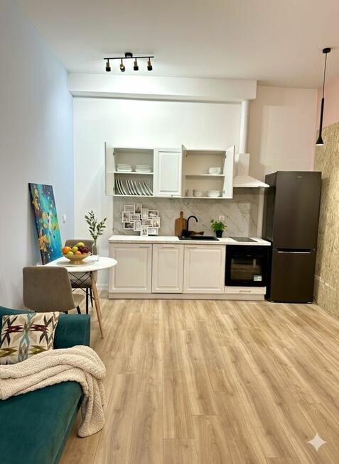 Nowa Kawalerka - Świeżo po remoncie, prywatny OGRÓDEK - Cent