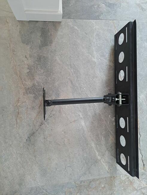 Uchwyty do monitora telewizora