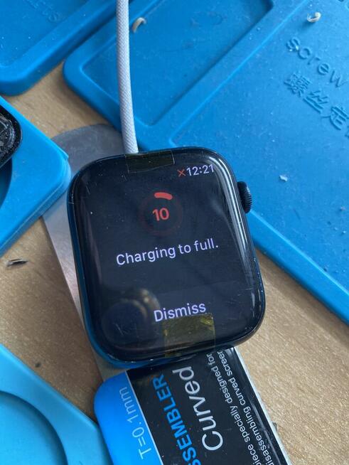 Naprawa Apple Watch | Wymiana szybki, baterii | Po zalaniu |