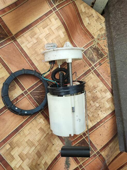 Pompa paliwa Nissan Almera n16 benzyna 1.5