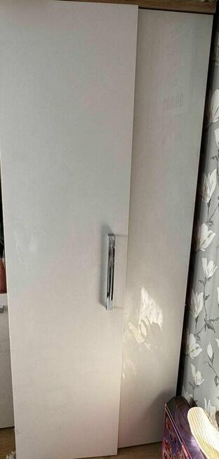 Sprzedam biały Regał