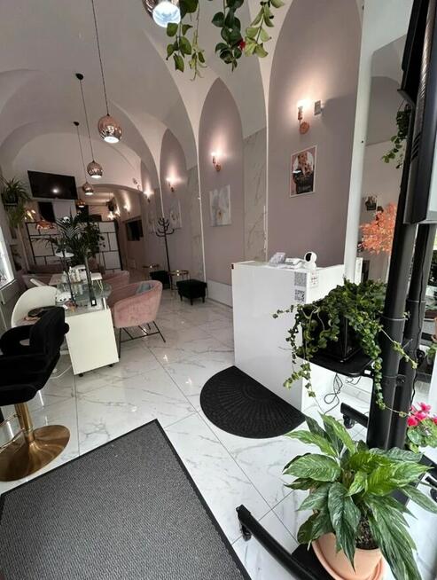 Odstąpię luksusowy lokal kosmetyczny – Kraków Rynek