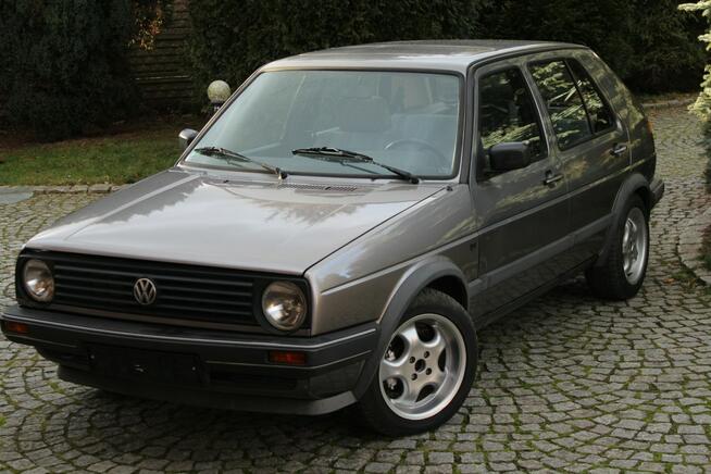 Volkswagen Golf Benzyna 5 drzwi Oldtimer 1988