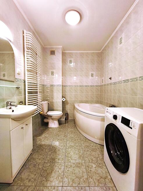 Kawalerka przy wejściu do metra Natolin