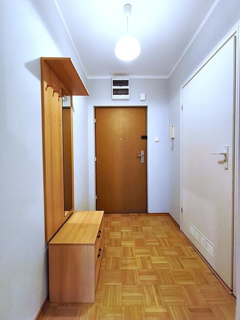 Kawalerka przy wejściu do metra Natolin