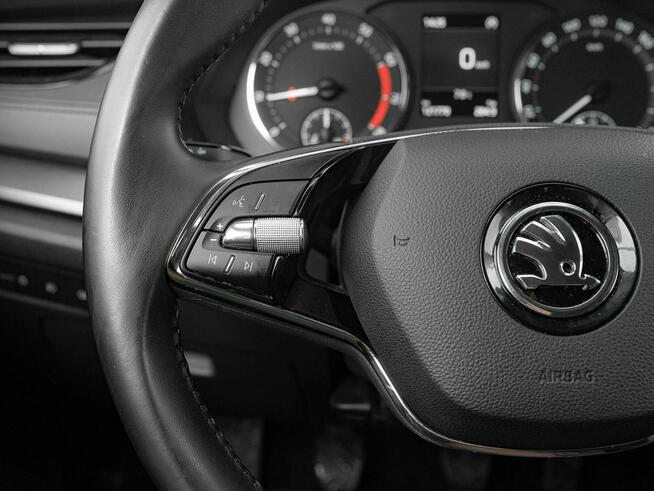 Škoda Octavia 1.5 TSI Ambition Cz.park Front Lane Assist K.cof LED Salon PL VAT 23%