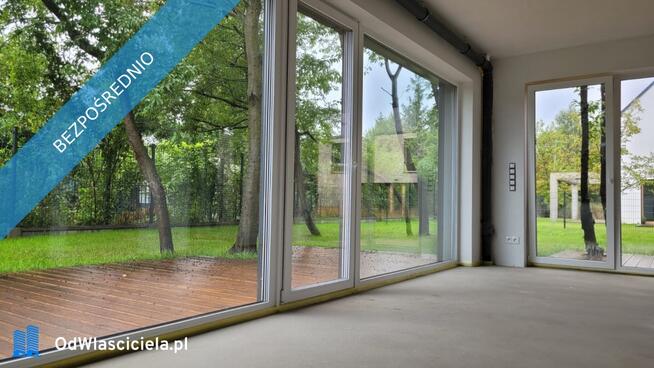 Ekologiczny dom w stanie deweloperskim na nowym osiedlu