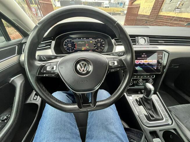 Volkswagen Passat Highline 1.4 Tsi automat wirtualne zegary alcantara polski salon