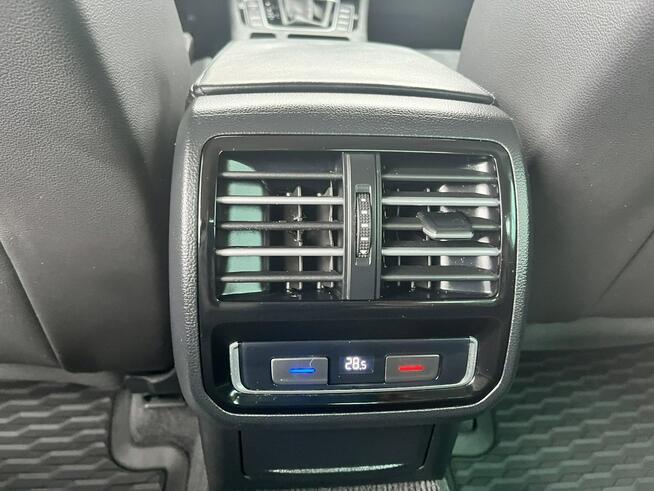 Volkswagen Passat Highline 1.4 Tsi automat wirtualne zegary alcantara polski salon