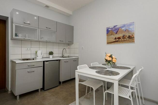 Do wynajęcia jasne 2 pokoje, Lisa 2