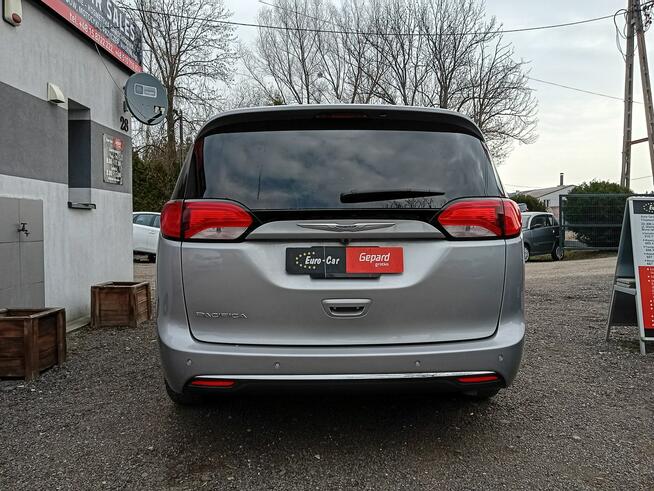 Chrysler Pacifica