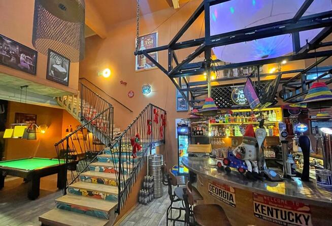 KRĘGIELNIA, RESTAURACJA, PUB, KLUB MUZYCZNY