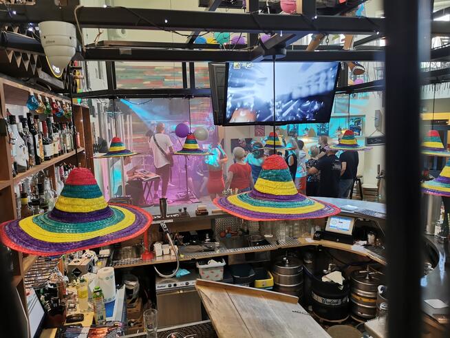 KRĘGIELNIA, RESTAURACJA, PUB, KLUB MUZYCZNY