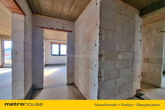 Parterowy dom jednorodzinny, stan surowy zamknięty