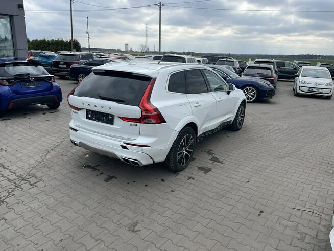 Volvo XC 60 Ultimate Bright Diesel mHEV B5 AWD Skóra Panorama Pamięć 250KM