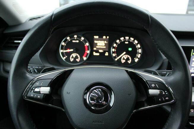 Škoda Octavia Automat SalonPL FV23% Ambition 1WŁ Kamera LED Tempomat Gwarancja