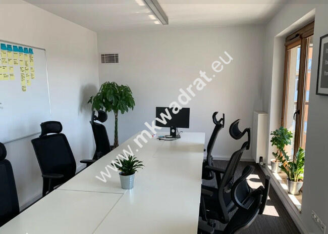 Biuro 130 m - Mokotów super skomunikowane.