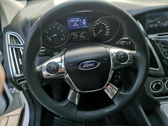 Ford Focus 1.0 12V 125KM Klima Nawi Parktronic Isofix ALU 16 Serwis Gwarancja