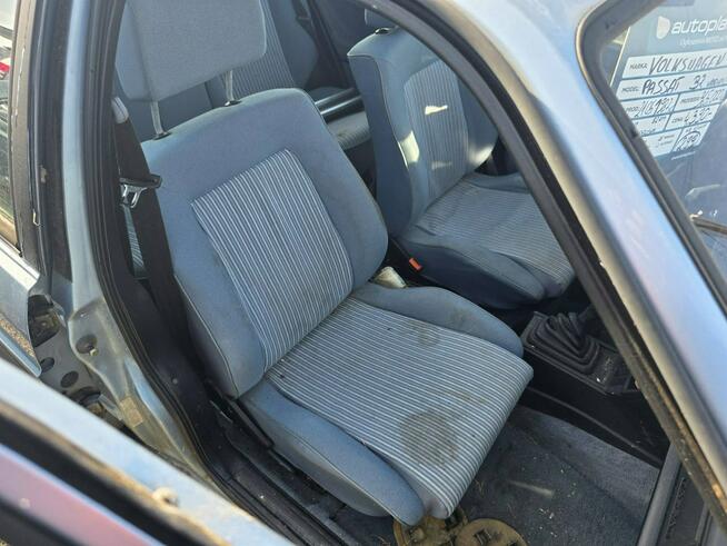 Volkswagen Passat 1.8 Benzyna 82 KM, Variant Trophy, Szyberdach, Relingi, Hak, Kubełki