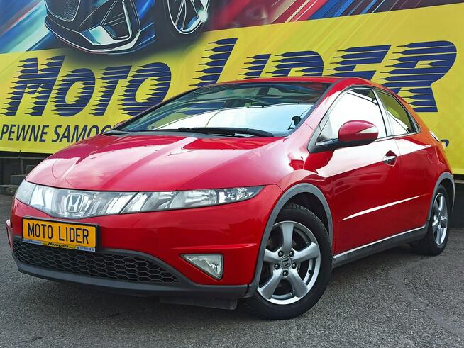 Honda Civic 8 lat w jednych rękach