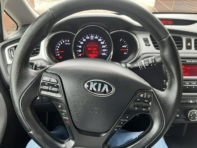 Kia Cee'd 1.6 benzyna 135 KM super stan klima parktronik
