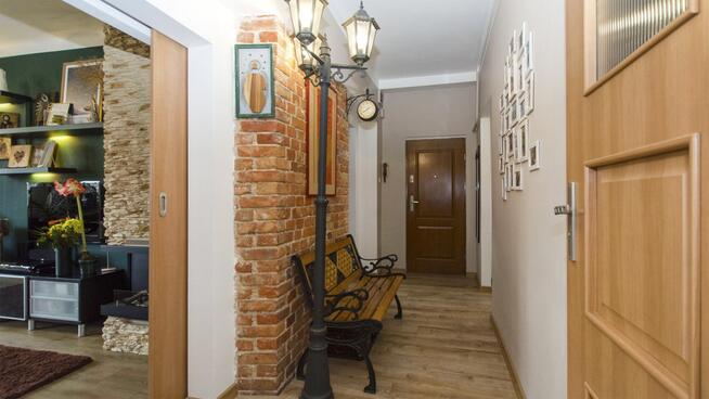 Słoneczne w klimatycznej kamienicy i sercu Gdyni