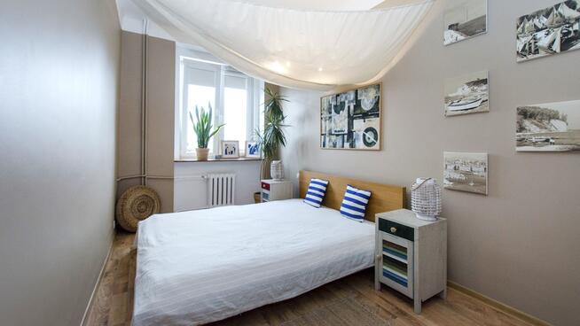 Słoneczne w klimatycznej kamienicy i sercu Gdyni