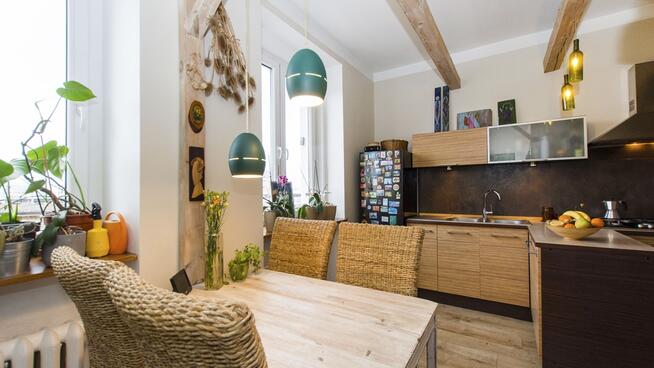 Słoneczne w klimatycznej kamienicy i sercu Gdyni