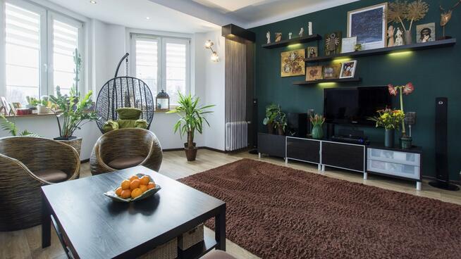 Słoneczne w klimatycznej kamienicy i sercu Gdyni