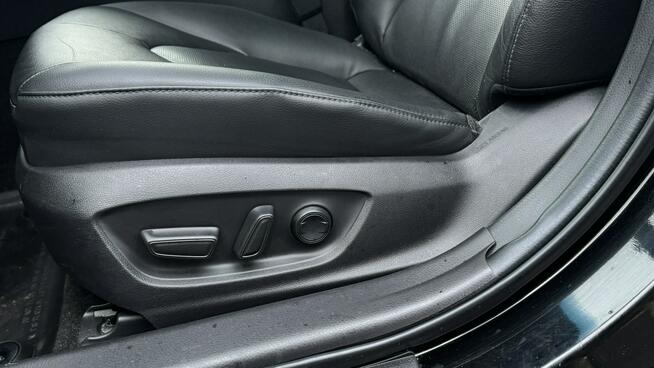 Toyota Camry 2.5 Hybryda 218KM Kamera cof El. fotele El. kiera Skóry Xenon As. pasa