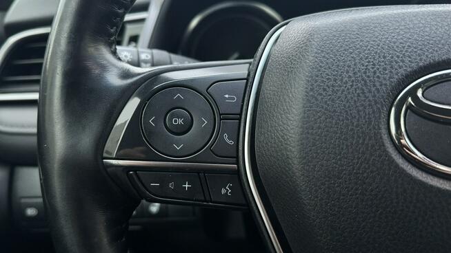 Toyota Camry 2.5 Hybryda 218KM Kamera cof El. fotele El. kiera Skóry Xenon As. pasa