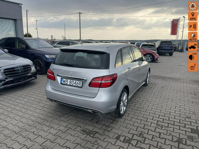 Mercedes B 200 Automat Kamera Skóra Podgrzewanie LED 156KM