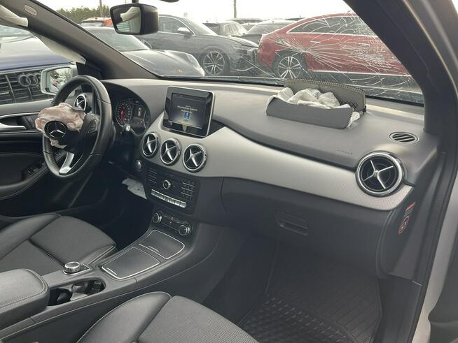 Mercedes B 200 Automat Kamera Skóra Podgrzewanie LED 156KM