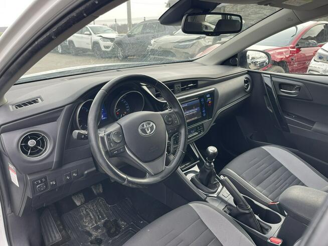 Toyota Auris Klimatronik Podgrzewanie Tempomat Czujniki park. 132KM