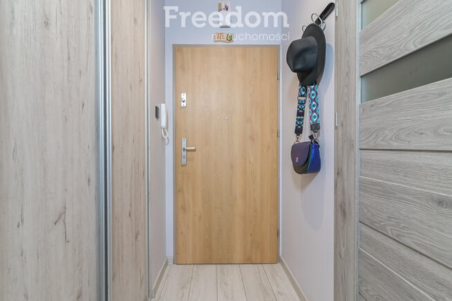 2 pok. 42m2, miejsce w hali garażowej, Pruszcz Gd.