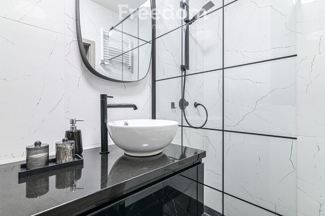 2 pok. 42m2, miejsce w hali garażowej, Pruszcz Gd.