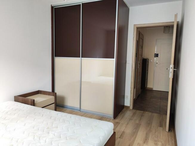 2 pokoje z balkonem i mp. w garażu, Okulickiego 55