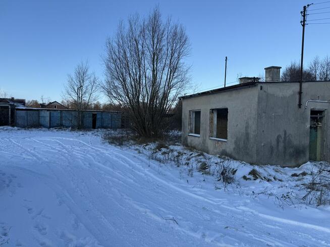 Sprzedam zabudowaną działkę 0,42 ha w Oborach