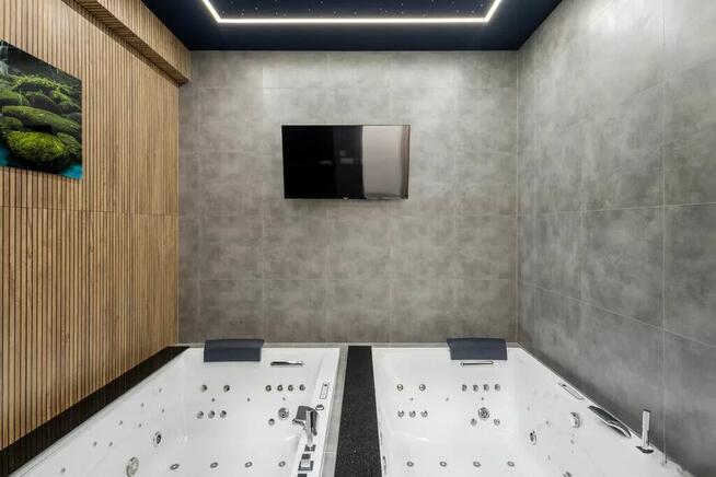 Wynajem villa wolnostojąca z basenem na polu golfowym 200m2