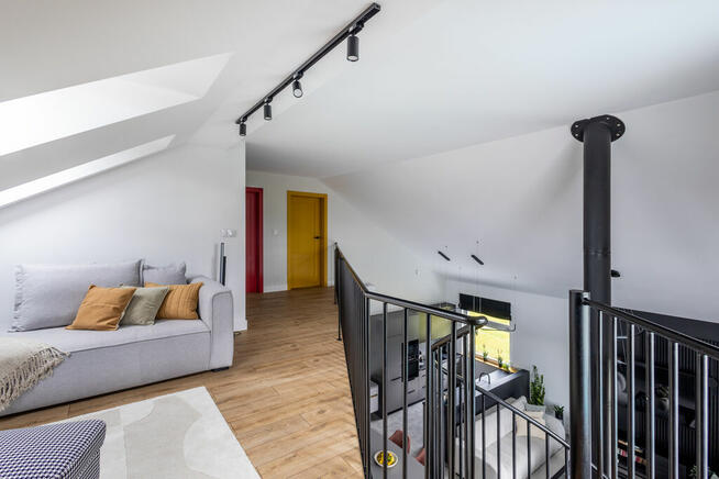 Wynajem villa wolnostojąca z basenem na polu golfowym 200m2