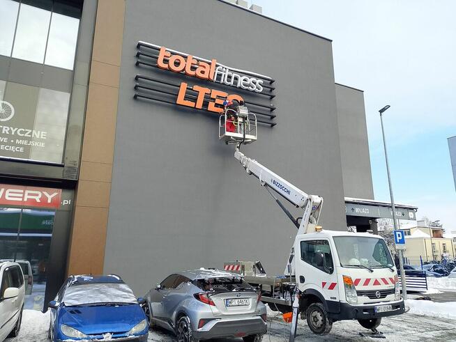 Wynajem podnośnika koszowego 20 m Raszyn, Janki, Falenty.