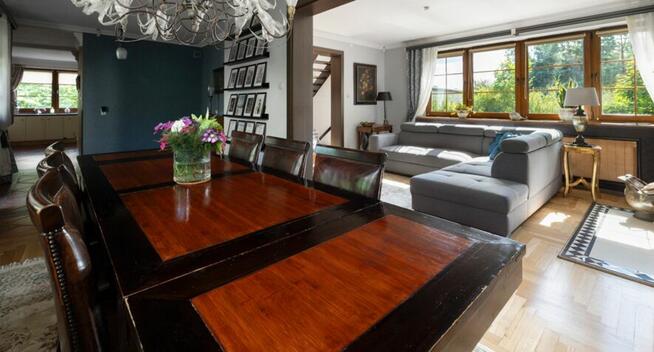 Dom pod lasem z możliwoscią 2 niezal. mieszkań 225m2