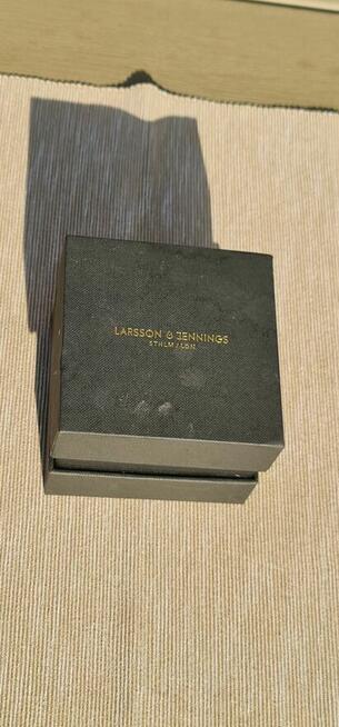 Przecena NOWY 800 pln-210 pln Larsson & Jennings STHLM/LDM
