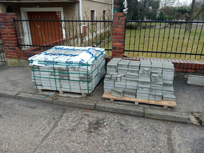 Oferta sprzedaży szarej kostki brukowej prostokątnej – 1,5 p